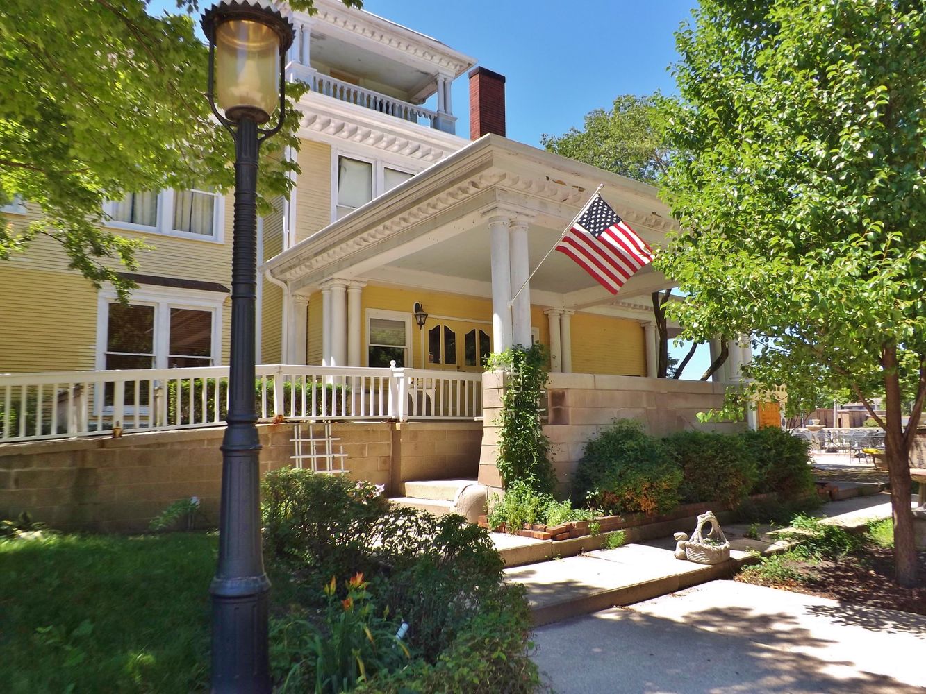 101 W South St, Dwight, IL 60420